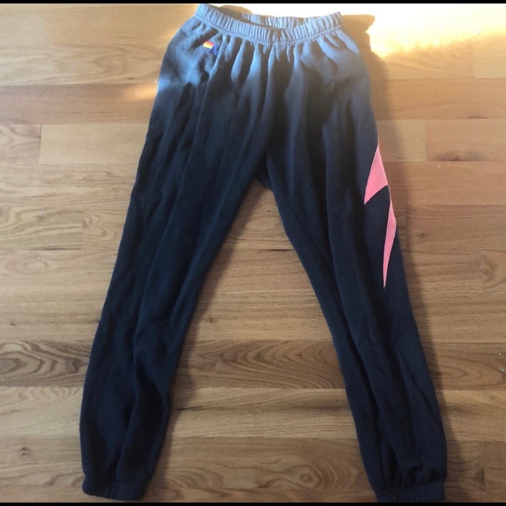 AVIATOR NATION RARE PINK LIGHTNING BOLT NOT LOOKING TO SELL JUST TRADES